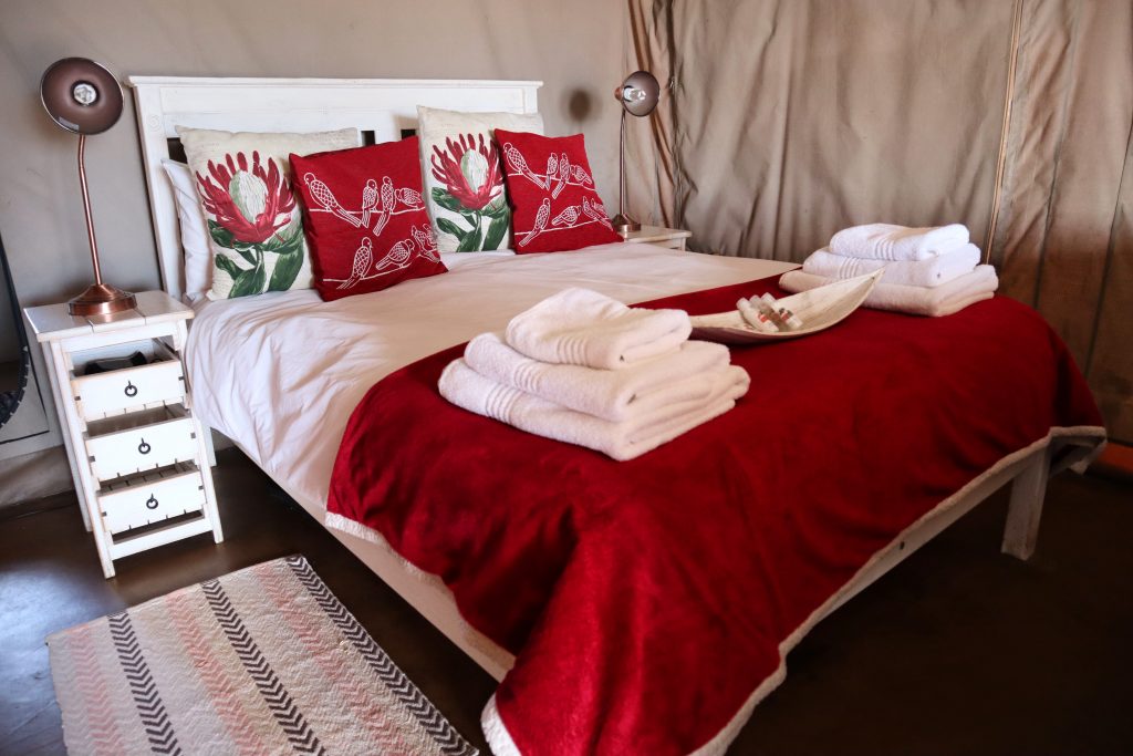 Thali Thali Game Lodge Bed